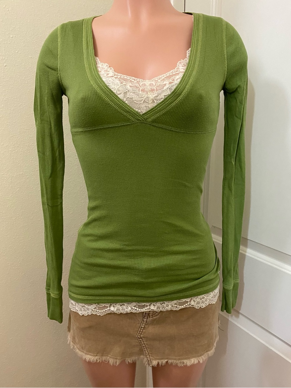 Y2k Vintage Abercrombie green ribbed long sleeve v neck!
